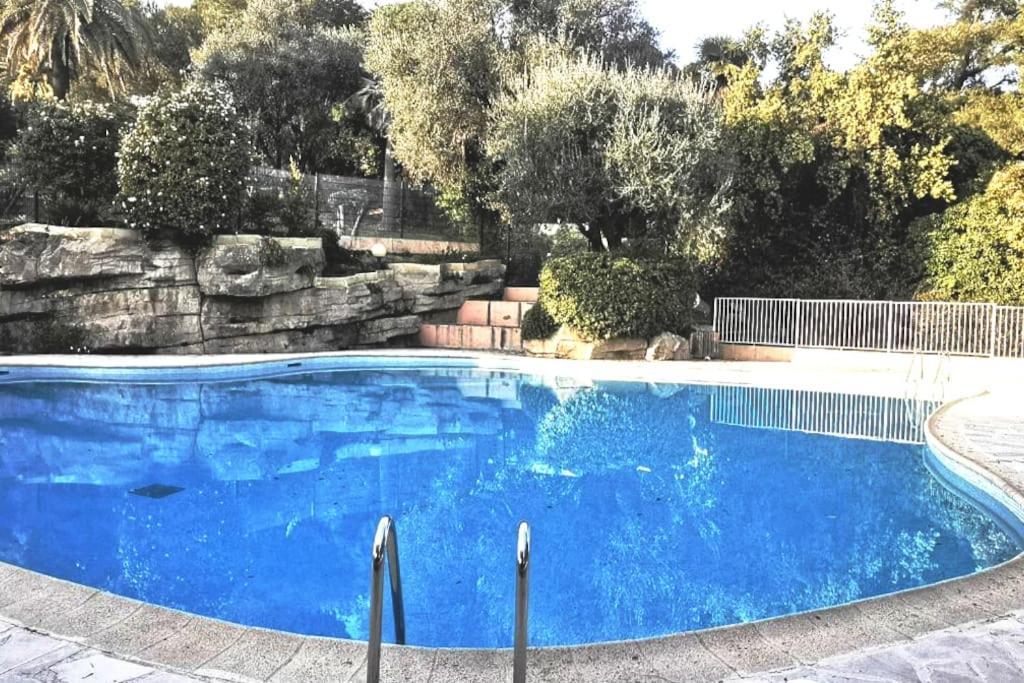 Appartement Nice Centre Vue Mer Avec Piscine Pour Famille, Couple D'Amis Pas De Groupes De Jeunes Autorises Extérieur photo