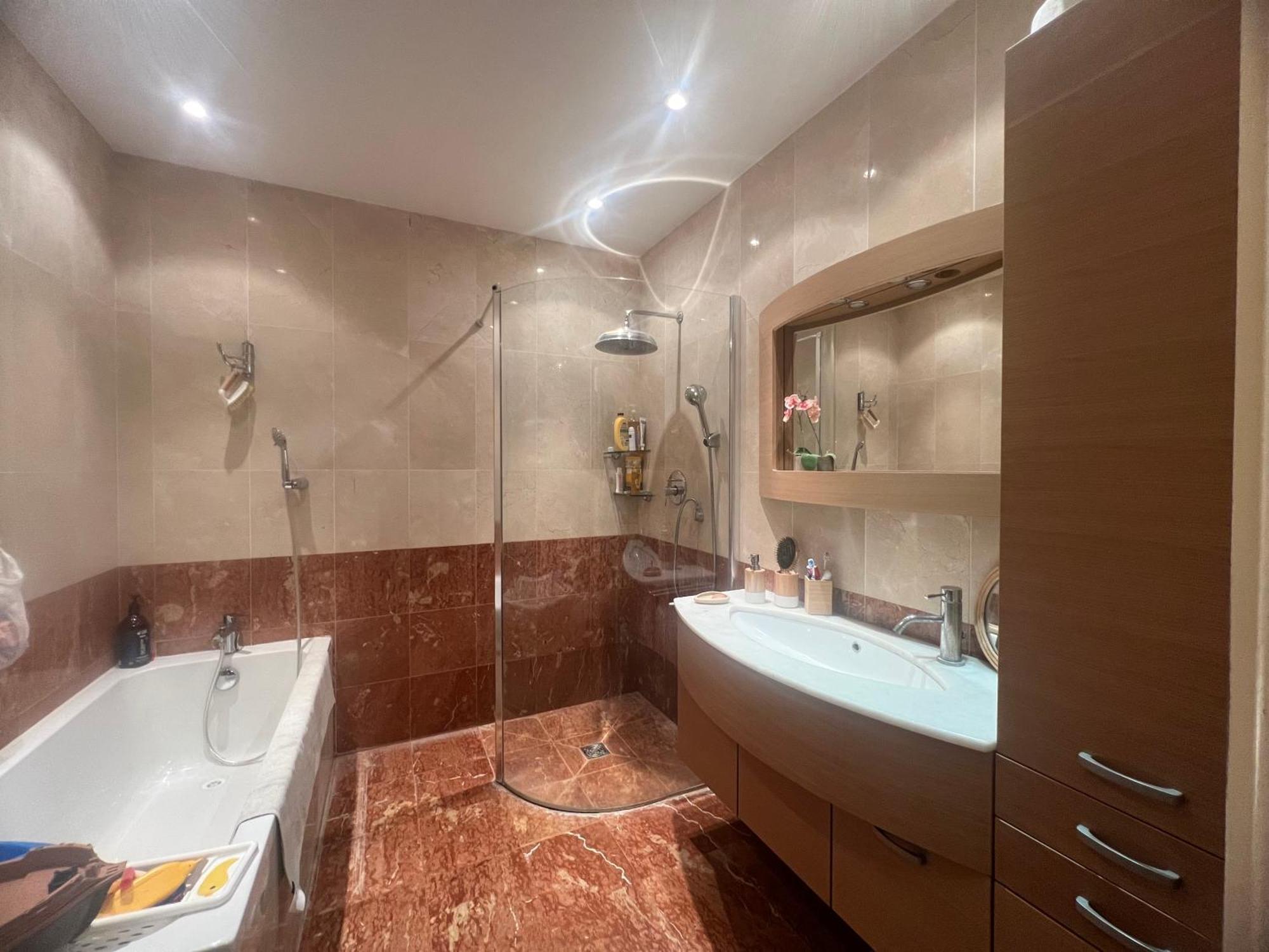 Appartement Nice Centre Vue Mer Avec Piscine Pour Famille, Couple D'Amis Pas De Groupes De Jeunes Autorises Extérieur photo